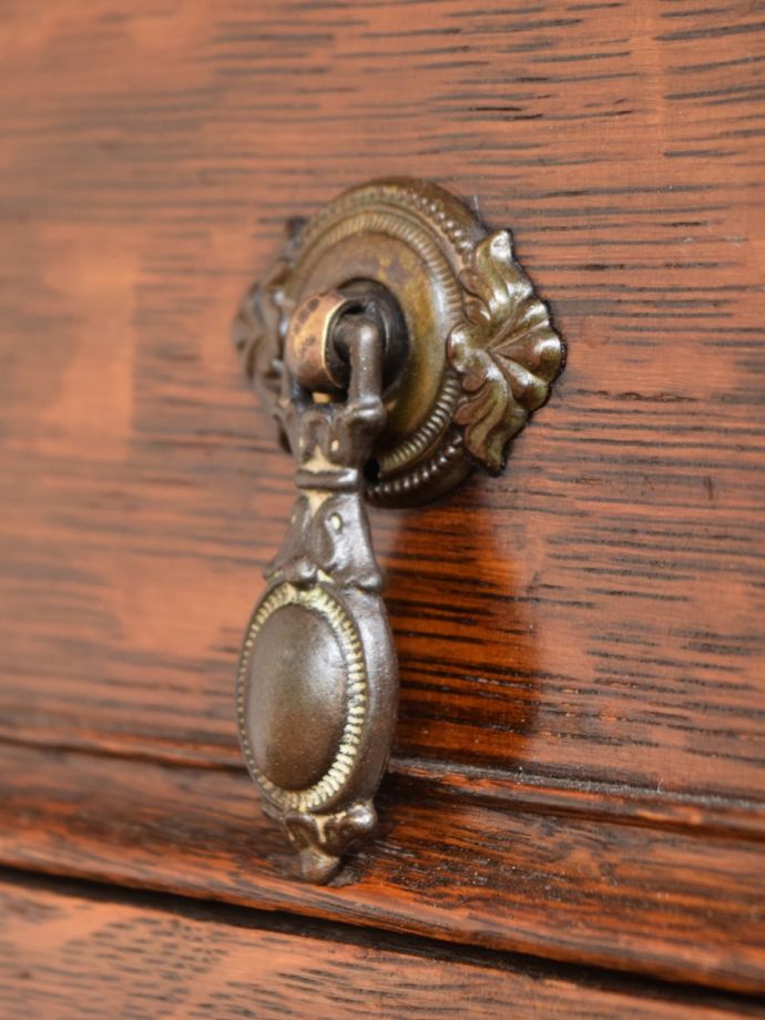 アンティーク家具の取っ手