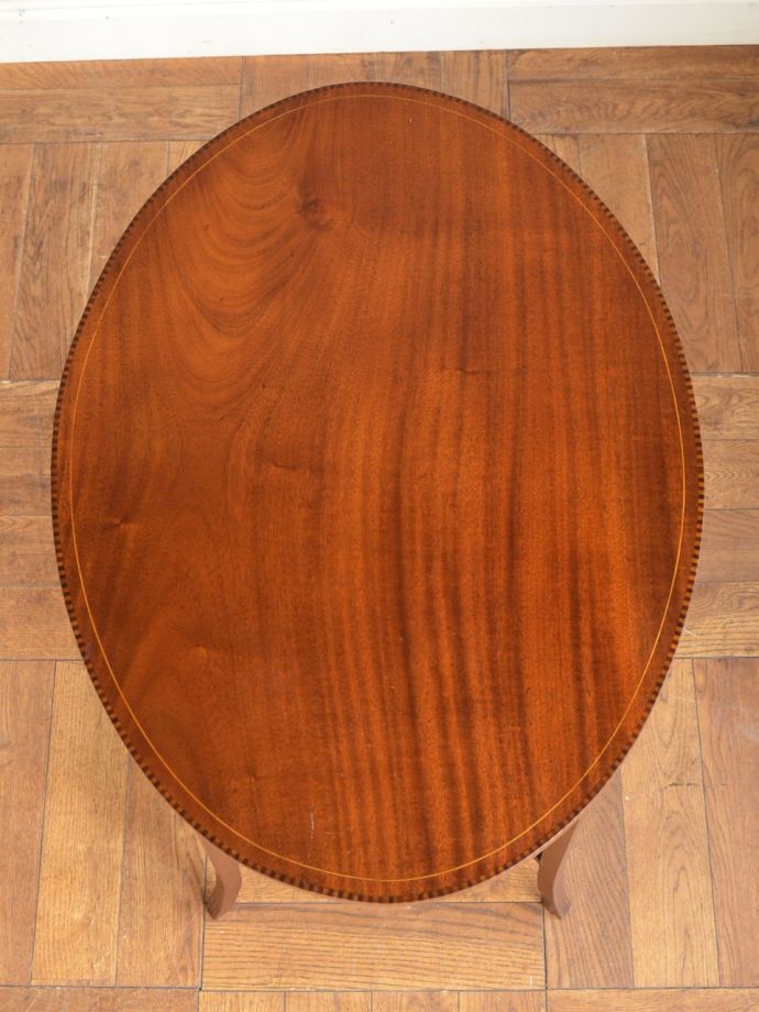 オケージョナルテーブルの天板