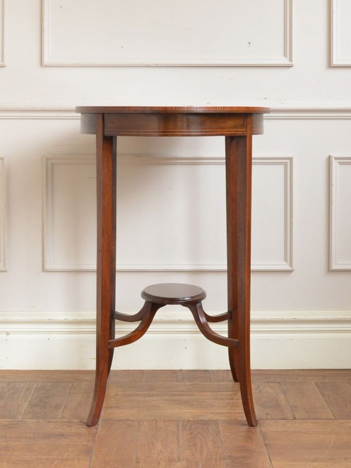 オケージョナルテーブルの側面