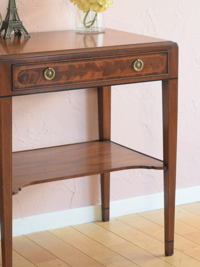 美しい木目のコンソールテーブル