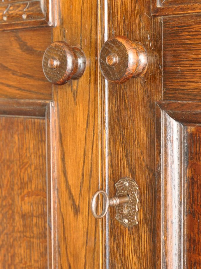 アンティーク家具の取っ手