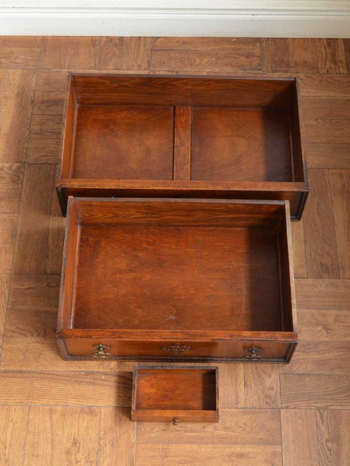 本棚付きデスクの引き出し