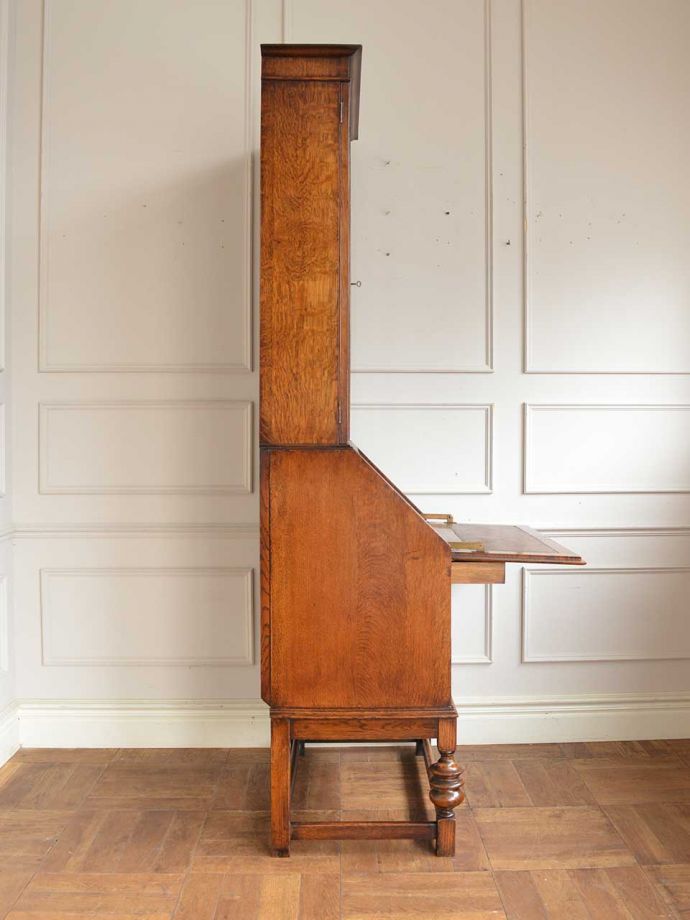 ビューローブックケースの側面