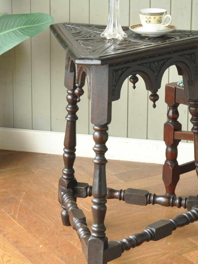 おしゃれなサイドテーブル