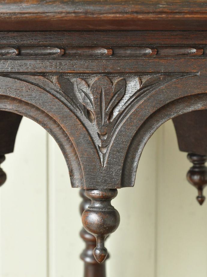 サイドテーブルの装飾