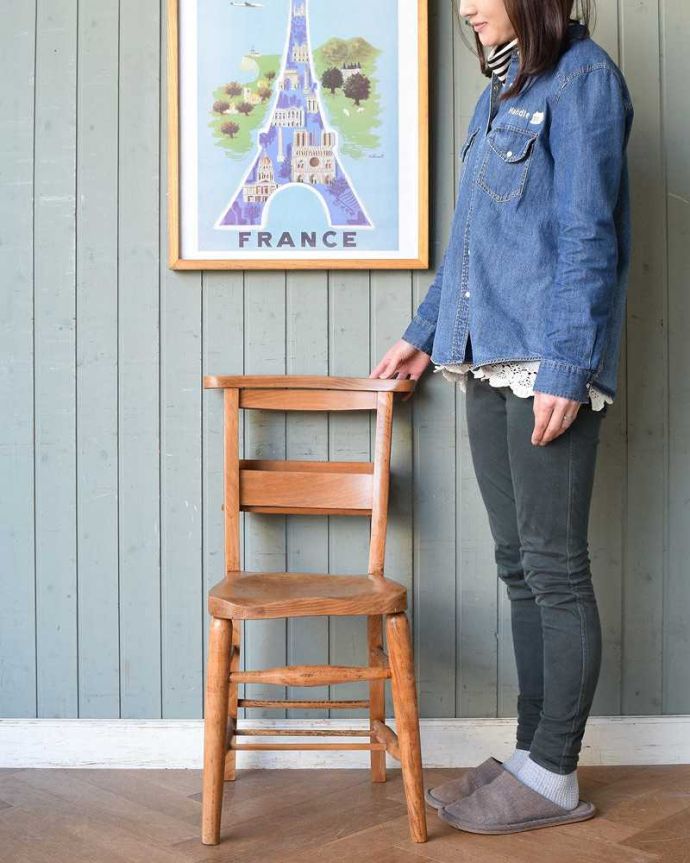 英国アンティークのチャーチチェア