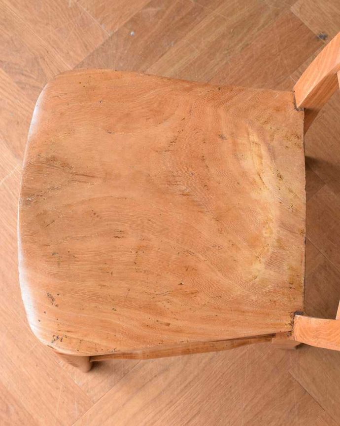 チャペルチェアの座面