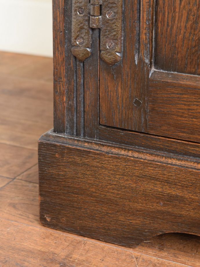 アンティーク家具の脚