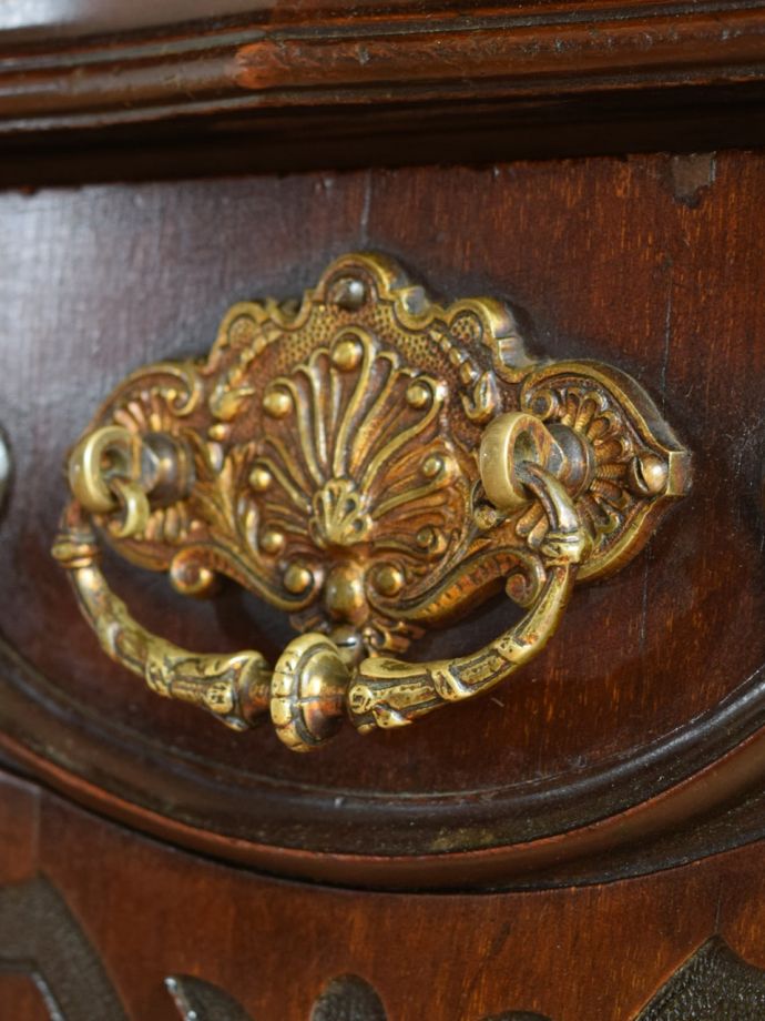 アンティーク家具の取っ手