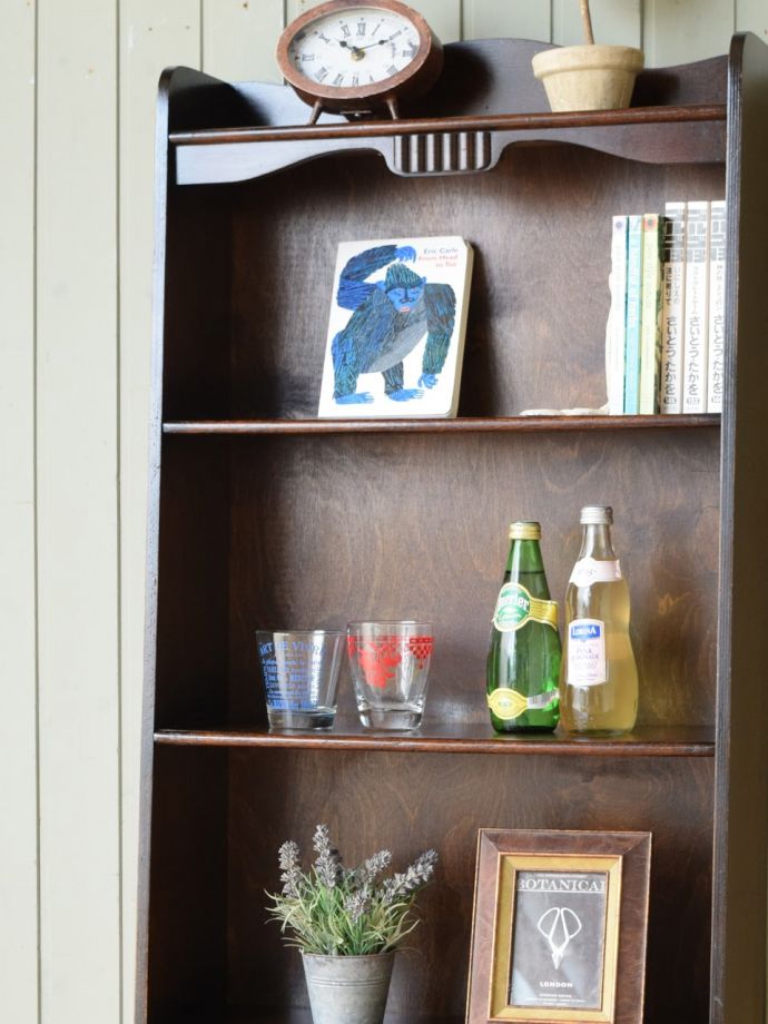 アンティーク家具らしい美しい木目