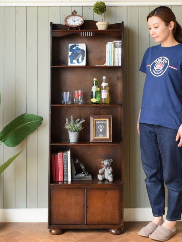 英国アンティークのオープンシェルフ