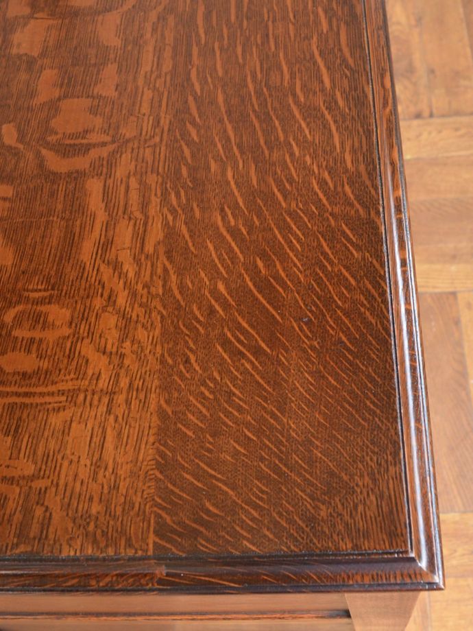 ドレッサーの天板