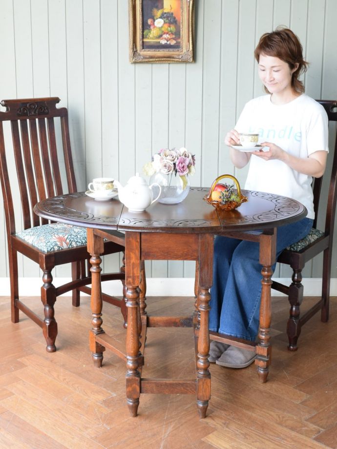 アンティークのゲートレッグテーブル