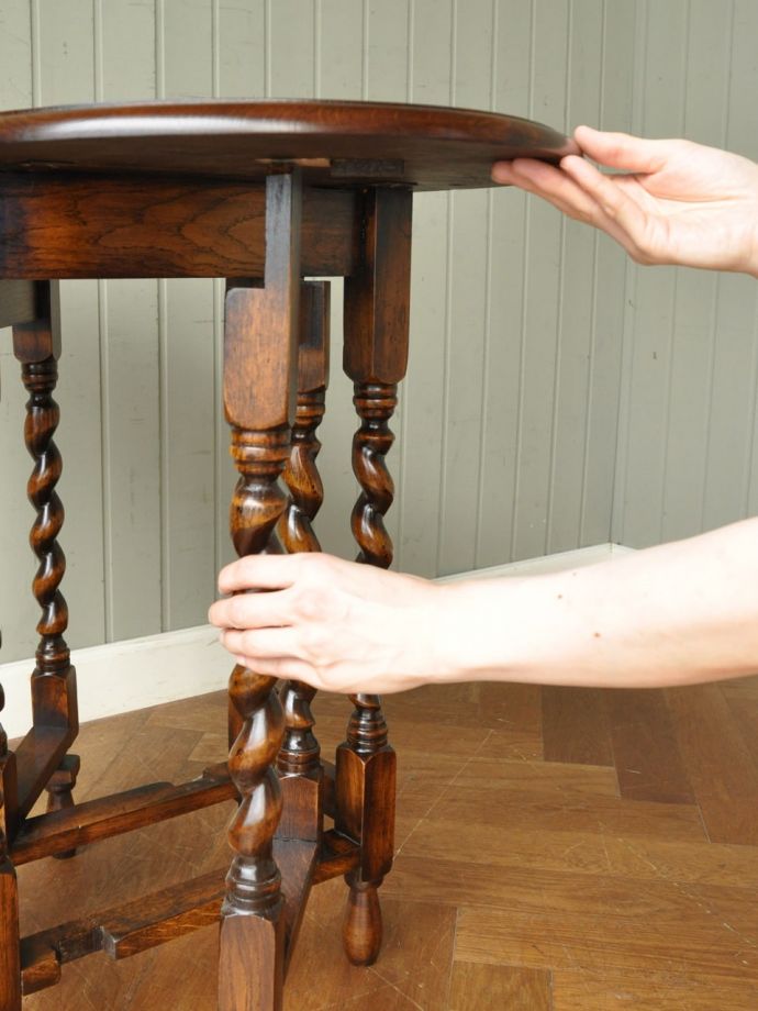 カンタンに伸び縮み出来ます。