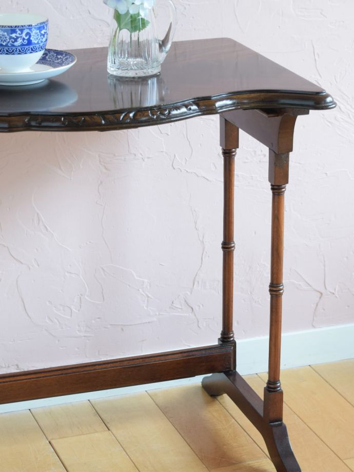 おしゃれなネストテーブル