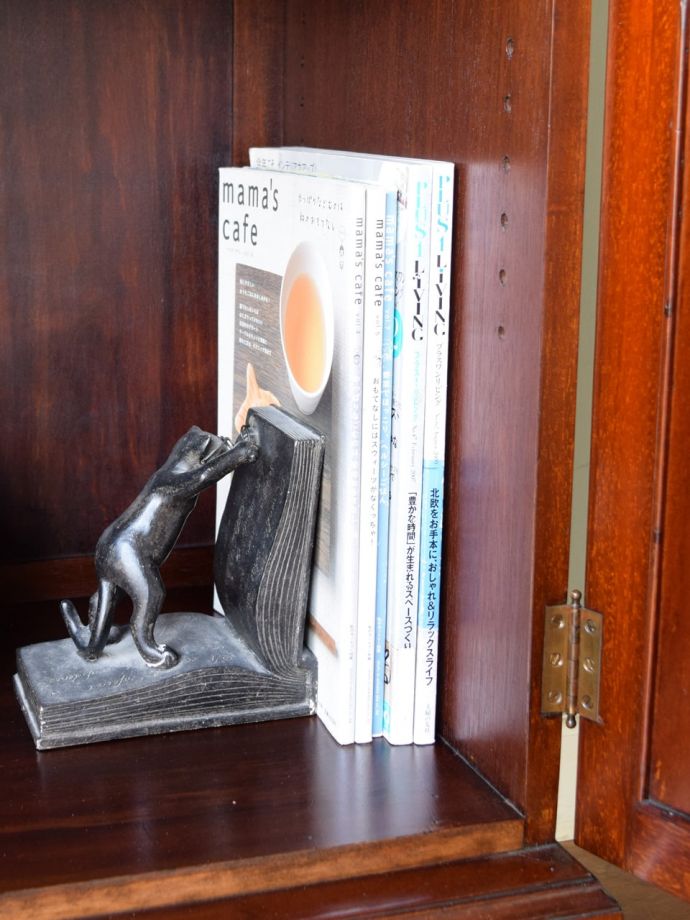 収納たっぷりのサイドボード