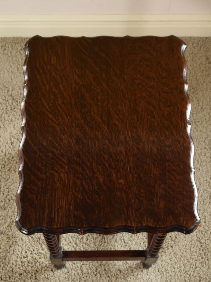 オケージョナルテーブルの天板