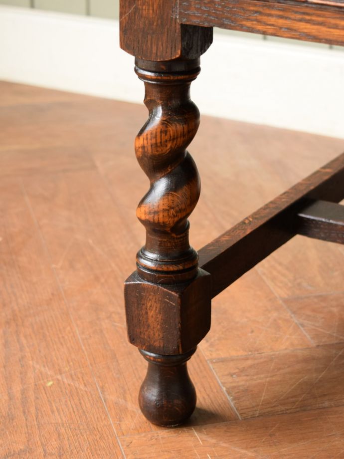 アンティーク家具の脚