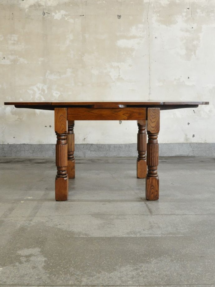 便利なドローリーフテーブル