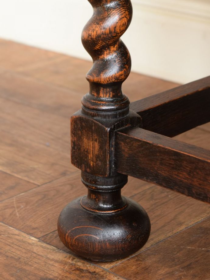 アンティーク家具の脚
