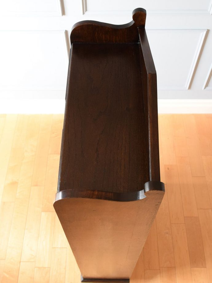 アンティークキャビネットの天板