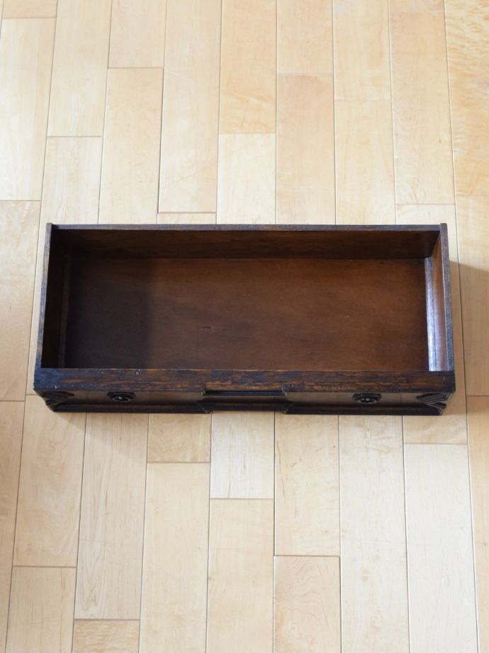 キャビネットの引き出し