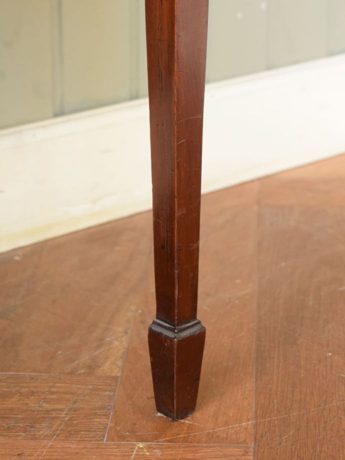 アンティーク家具の脚
