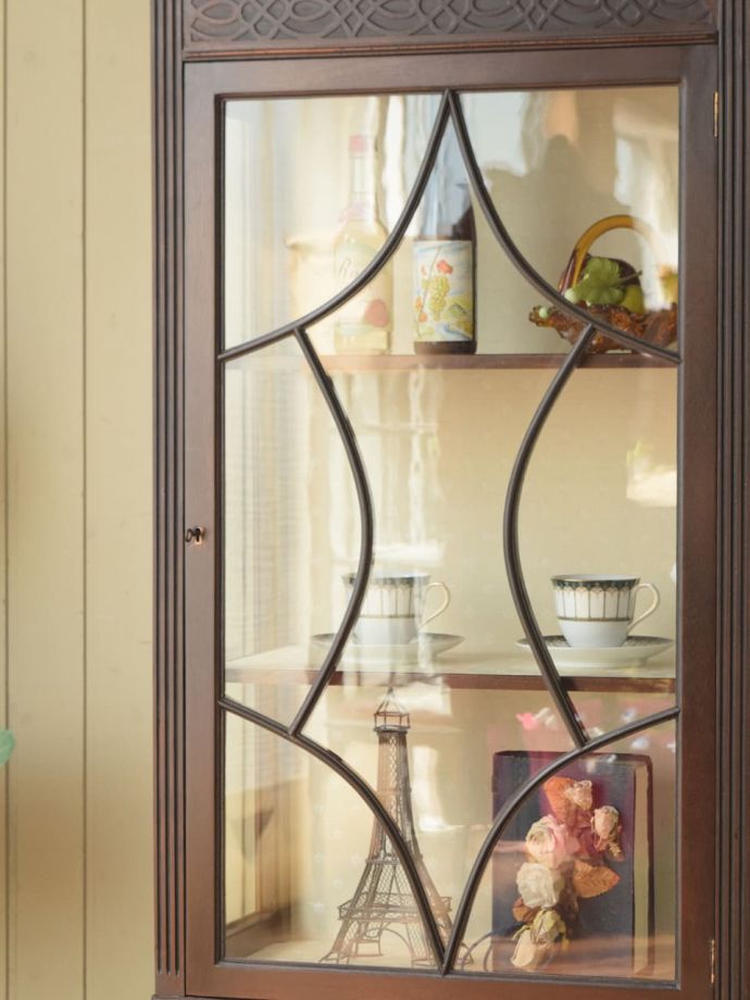 アンティークガラスの扉