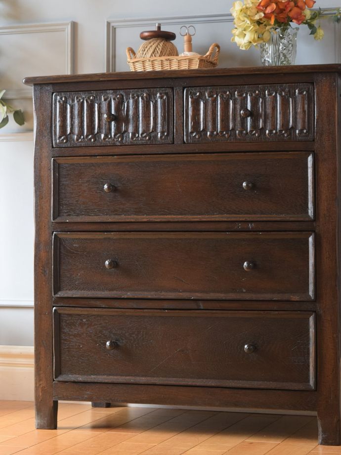 おしゃれなアンティークチェスト