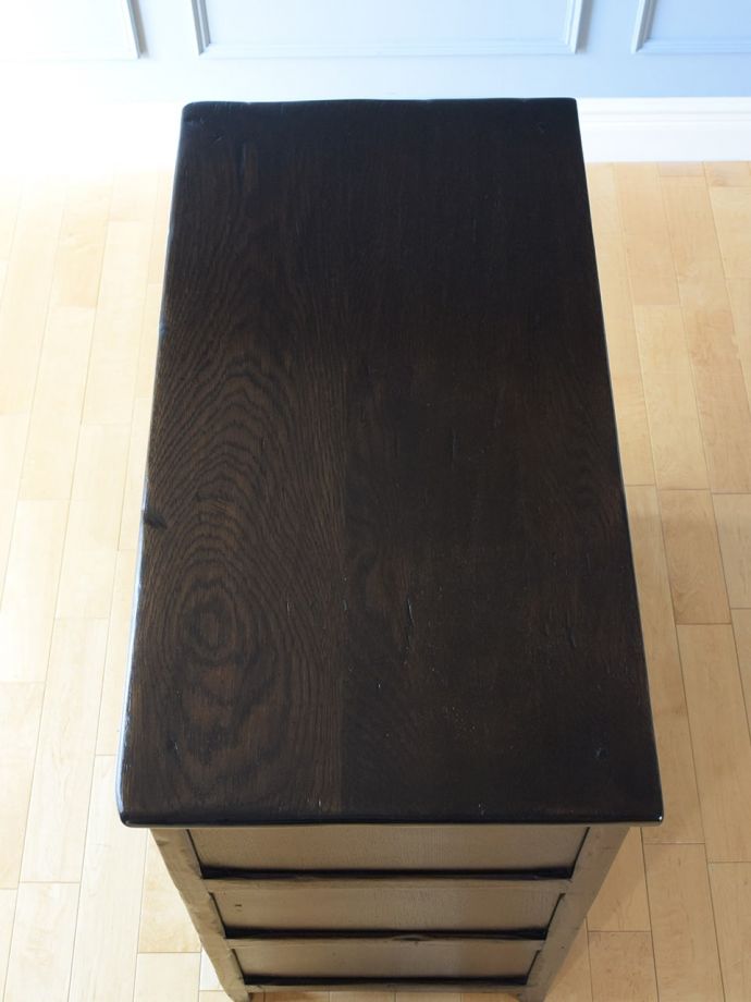 アンティークチェストの天板