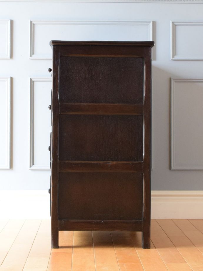 アンティークチェストの側面