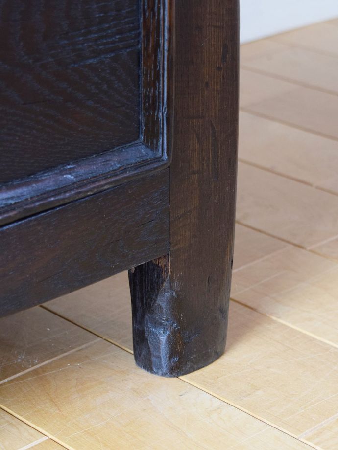 アンティーク家具の脚