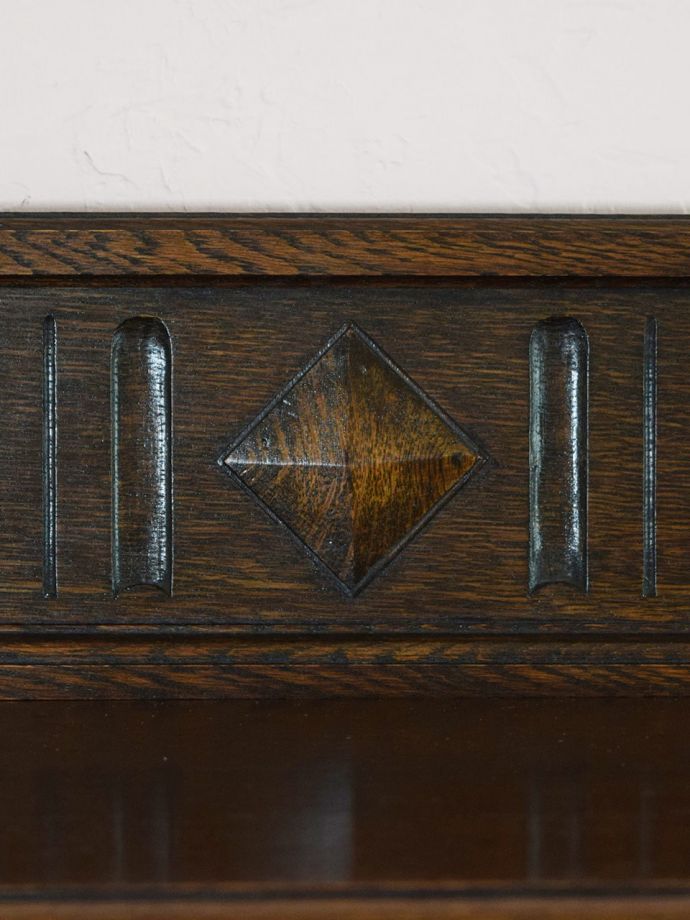 アンティークらしい彫