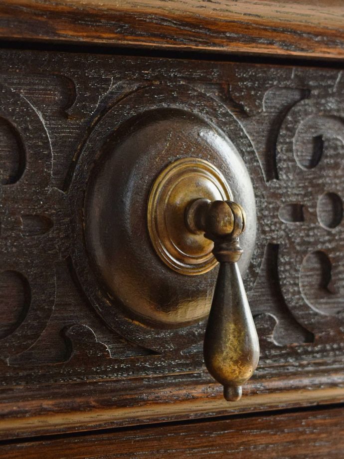 アンティーク家具の取っ手