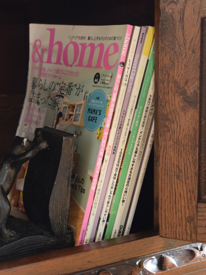 収納たっぷりのキャビネット