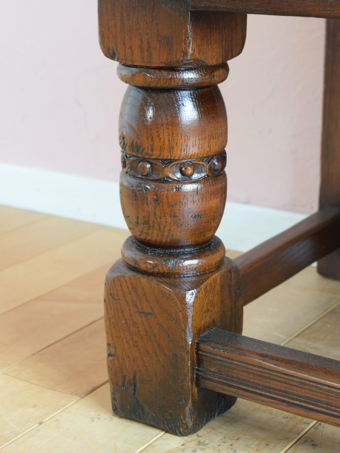 アンティーク家具の脚