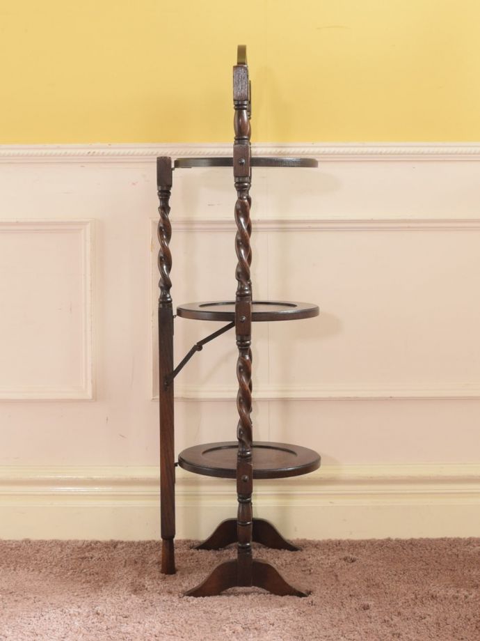 ケーキスタンドの側面