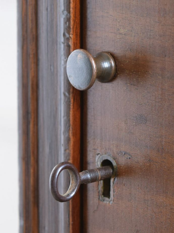 アンティーク家具の取っ手