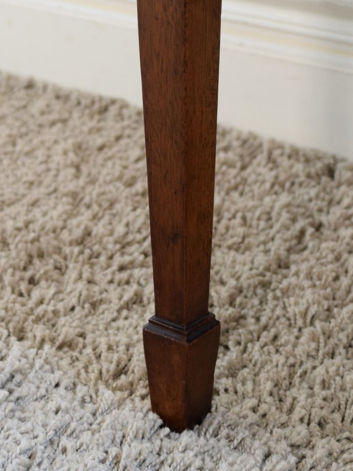 アンティーク家具の脚