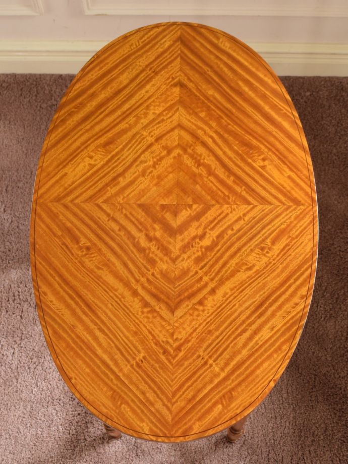 オケージョナルテーブルの天板