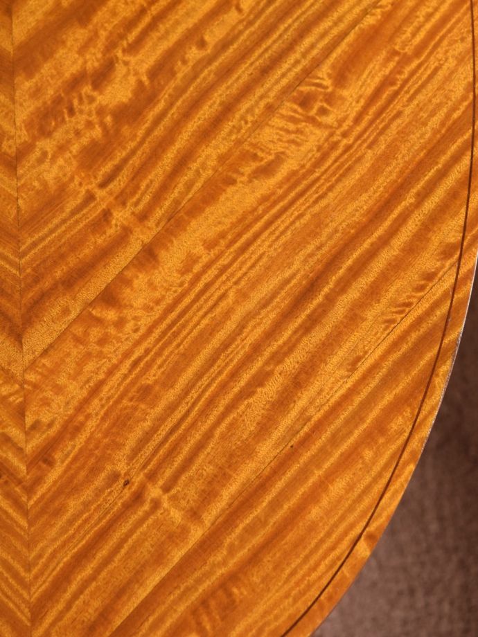 オケージョナルテーブルの天板