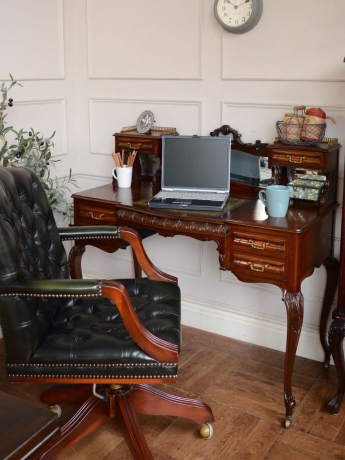 お気に入りのデスクスペースに