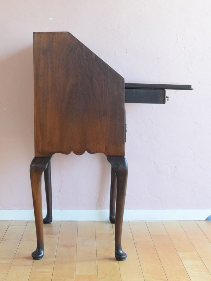 ビューローの側面