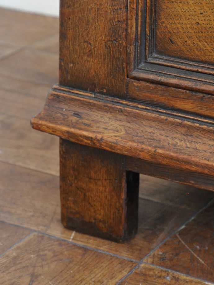 アンティーク家具の脚