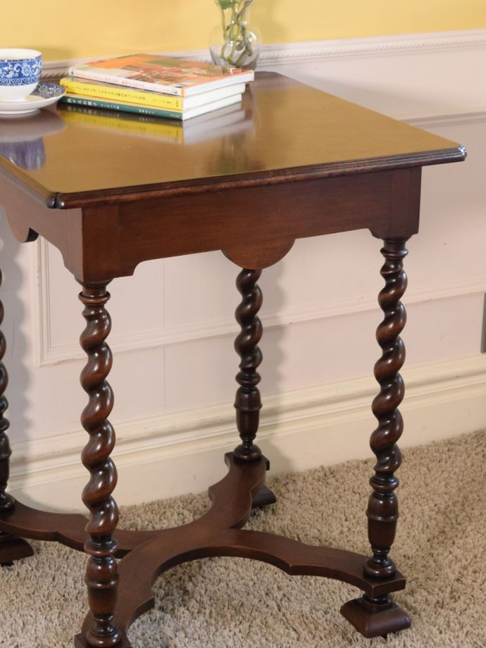 おしゃれなサイドテーブル