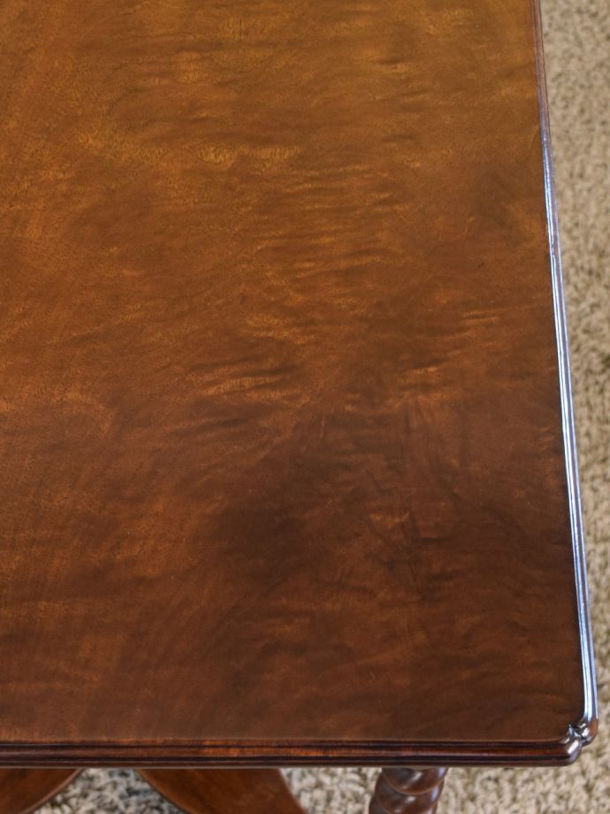 サイドテーブルの天板