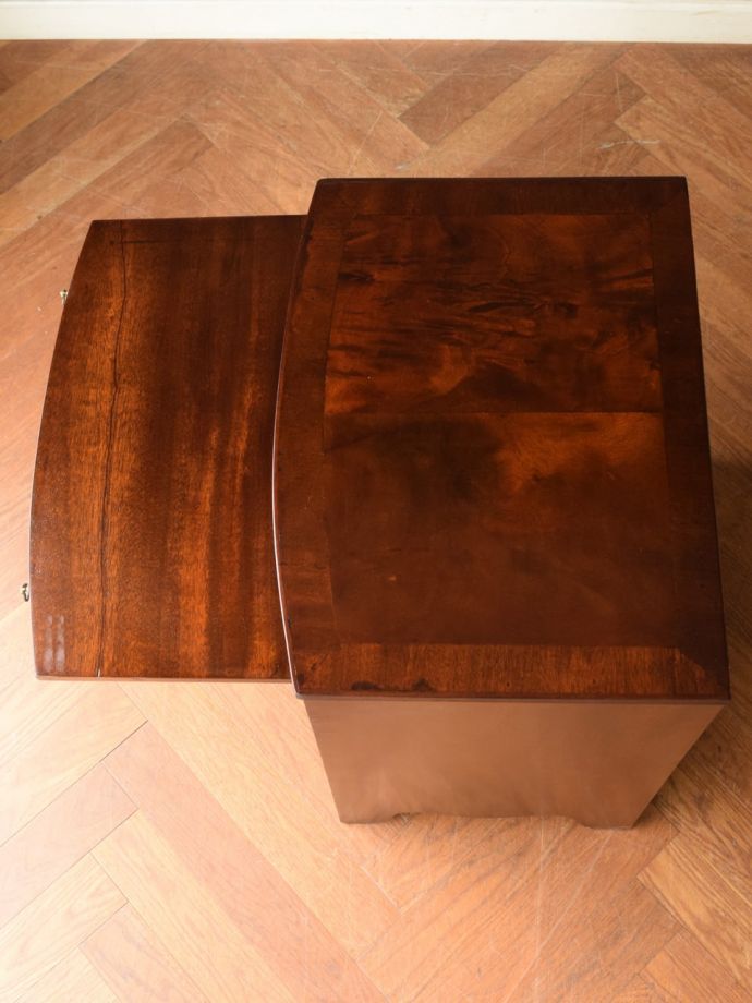 おしゃれなチェストの天板