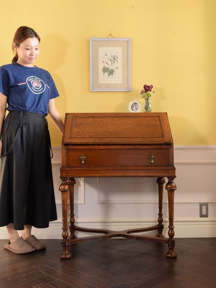 アンティークのライティングビューロー