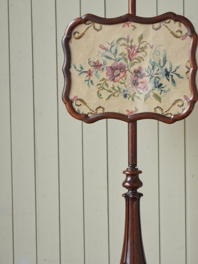 アンティーク家具らしいアイテム