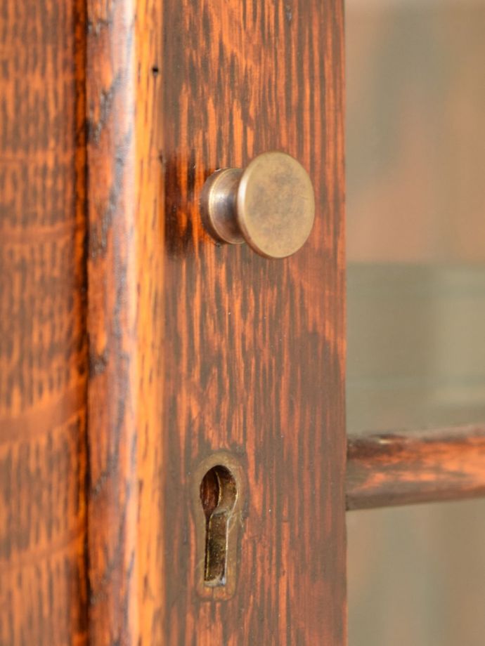 アンティーク家具の取っ手
